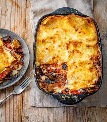 Puttanesca lasagne
