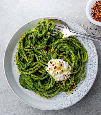 Creamy green pasta