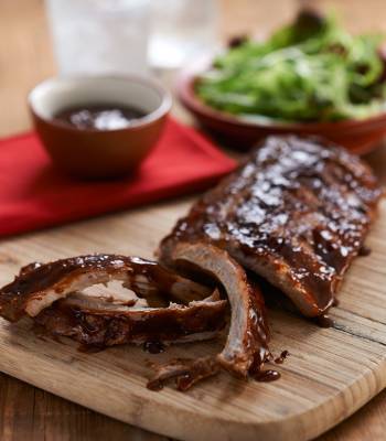 Pork ribs with Tabasco® Sweet Chipotle & Cola Sauce 