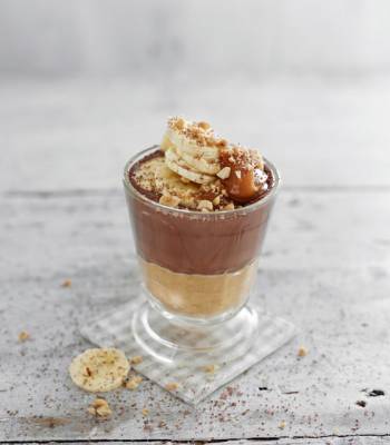 Banana and peanut butter chocolate cups