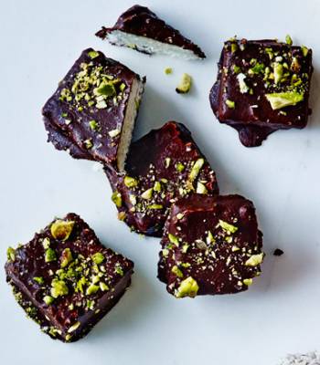 Coconut-pistachio dream bites