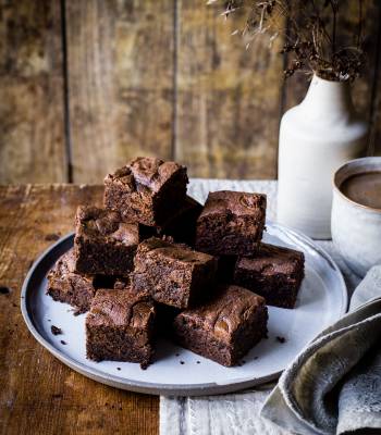 Hazelnut butter swirl brownies