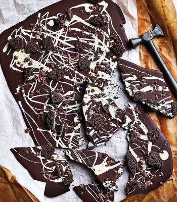 Cookies and cream chocolate bark