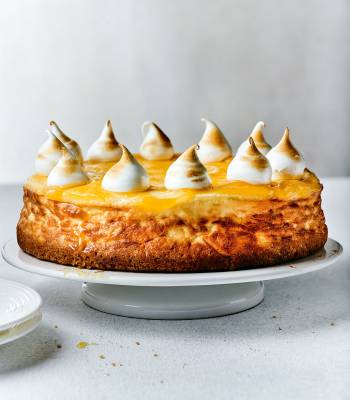 Lemon meringue cheesecake