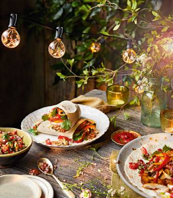 BBQ chicken fajitas with pico de gallo  