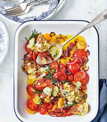 Cheese, bacon and tomato toastie traybake