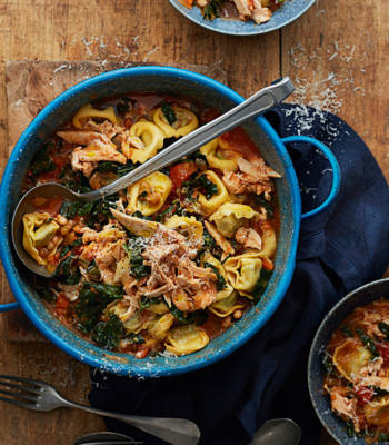 Tuscan chicken tortellini soup