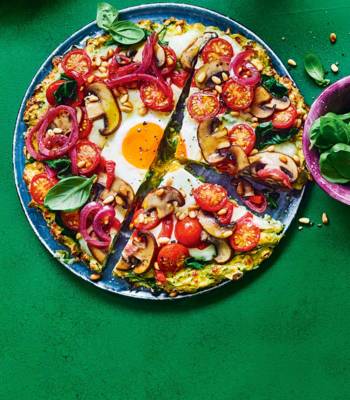 Courgette brunch pizza