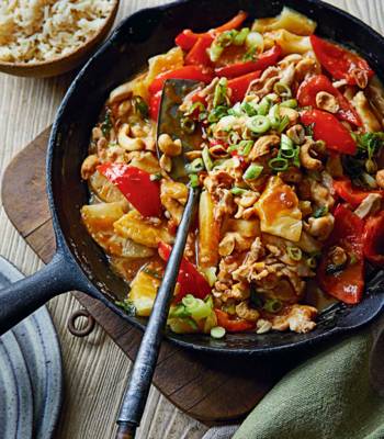 Sticky pineapple chicken stir-fry