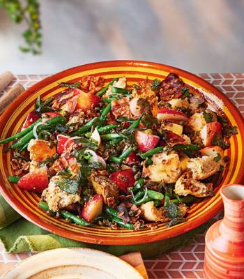 Nectarine and pancetta salad with crispy capers 