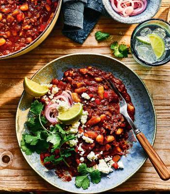 Lamb and white bean chilli 