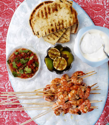 Tandoori prawn pockets with tomato salsa