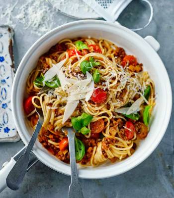 Summery lentil and tomato Bolognese