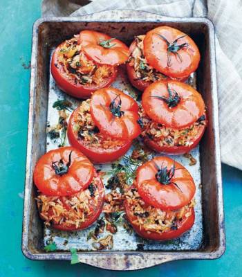 Greek rice-stuffed tomatoes