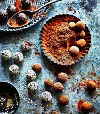 Tahini chocolate truffles