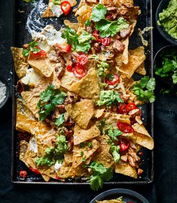 Sweet chilli chicken nachos
