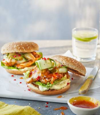 Thai chicken burgers