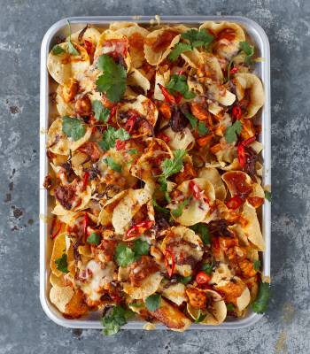 Chicken tikka nachos