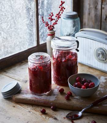 Cranberry, orange & ginger chutney