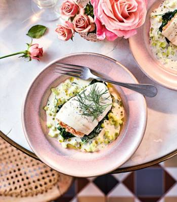 Crab-stuffed plaice with cucumber cream sauce