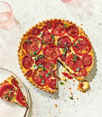 Tomato cheeseboard pie