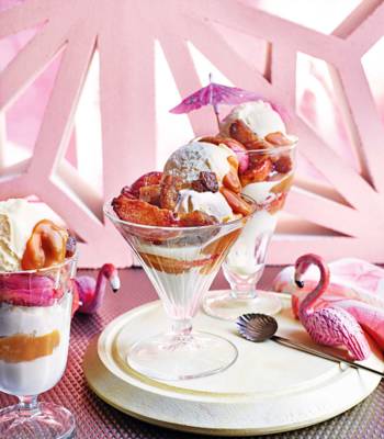 Roasted peach ice-cream sundae