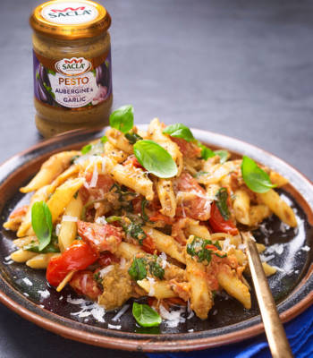 Sponsored: Pesto pasta alla Norma 