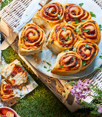 Pull-apart puttanesca swirls