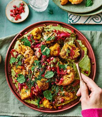 Turmeric cauli bowl with coriander houmous