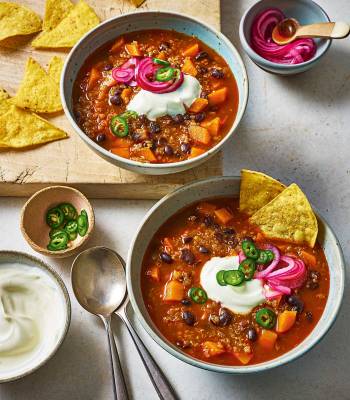 Chipotle, black bean and quinoa soup