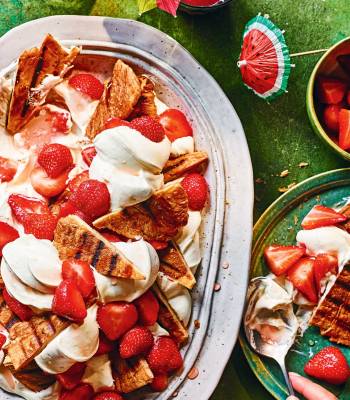 Strawberries and cream with toasted croissants