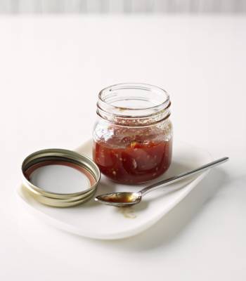 Spicy chilli tomato relish