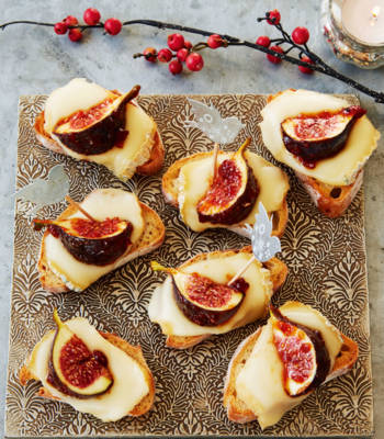 Taleggio fig party bites