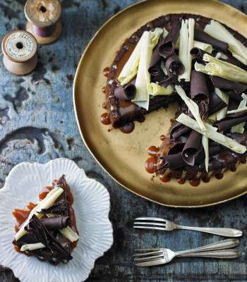 Chocolate cheesecake with salted caramel sauce