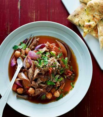 Lamb with tamarind and dates