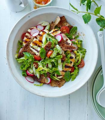 Halloumi fattoush salad