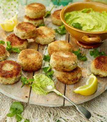 Mini prawn cakes with watercress mayonnaise