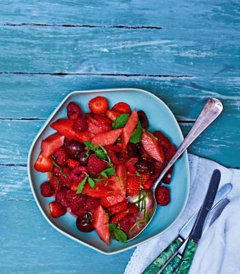 Ruby red fruit salad with Mojito syrup