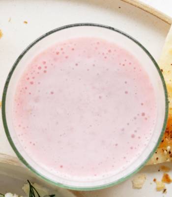 Banana and strawberry smoothie