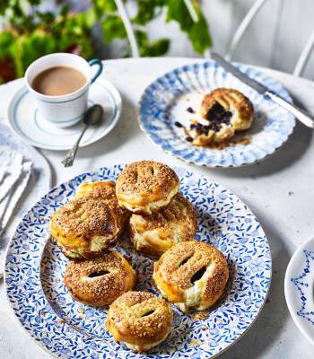 Eccles cakes