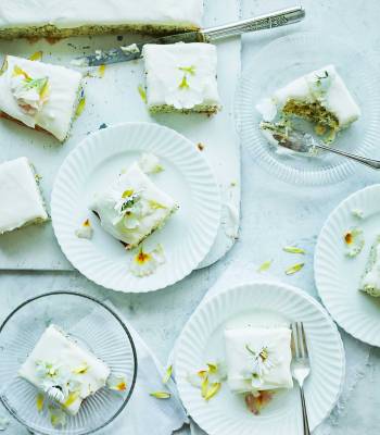 Poppyseed elderflower drizzle cake