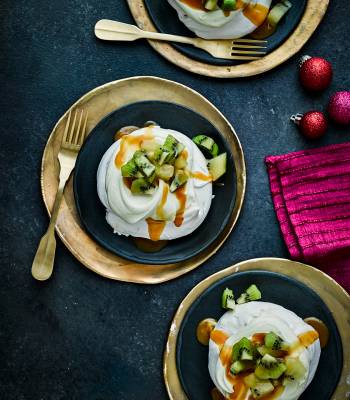 Kiwi and salted caramel mini pavlovas