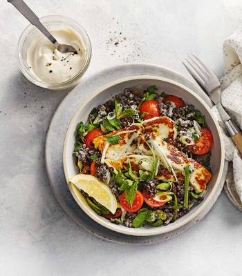 Halloumi with lentil tabbouleh
