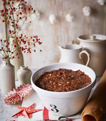 Sloe gin plum Christmas pudding