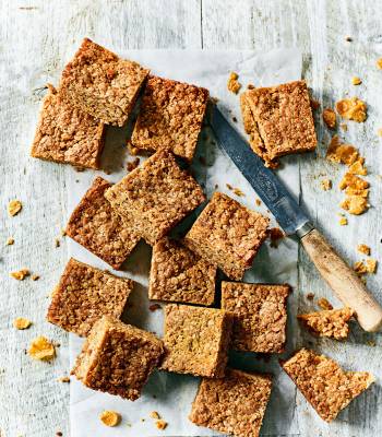 Crunchy Nut cornflake flapjacks