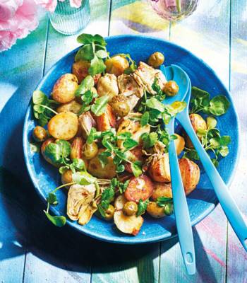 Roast baby potatoes with olives and artichokes