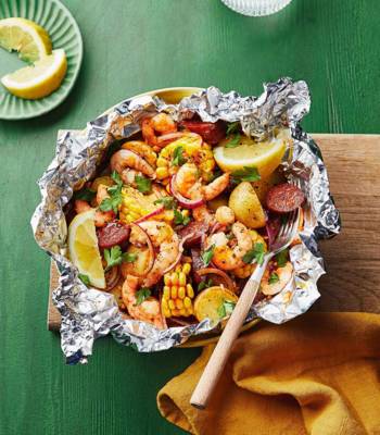 'Yours and mine' seafood boils