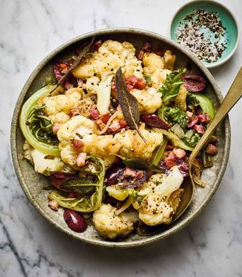Cauliflower with pancetta and black olives