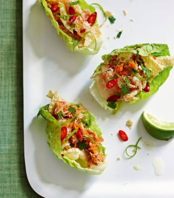 Crab and poppadom salad