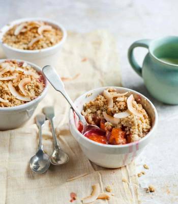 Apricot and coconut crumbles